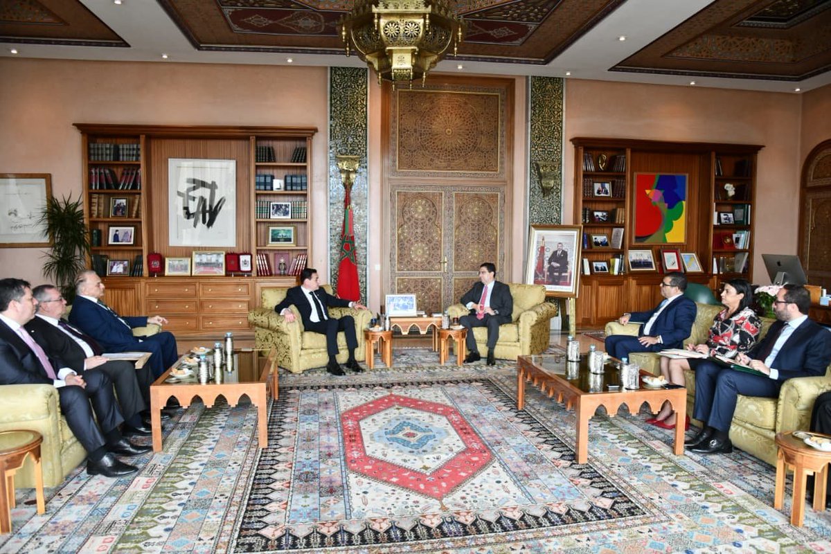 Meeting today in Rabat between MFA Nasser Bourita and his Paraguayan counterpart, Mr. Rubén Ramírez Lezcano, who announced the opening of a Consulate General in the Southern Provinces, thus affirming Paraguay’s recognition of Morocco’s sovereignty over its Sahara