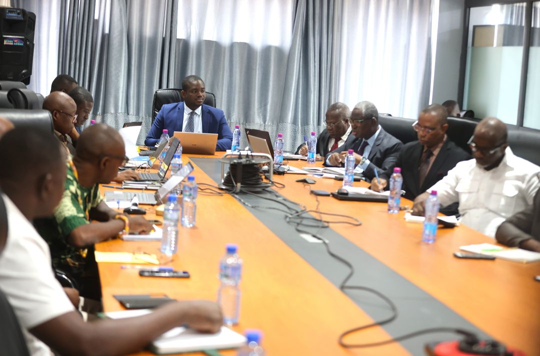 pashmut's tweet photo. Le #PASHMUT mobilise les entreprises avant les grands travaux d’#eau potable.
40 M$ pour un château d’eau à Cacavéli et 5 SAAEP dans le Grand #Lomé.
Une initiative saluée, du @gouvtogo &amp; la @WorldBank pour + de transparence et d’impact.

@BM_Afrique
@Afreepress
@CommunicationTg https://t.co/KY3Na2MqS6