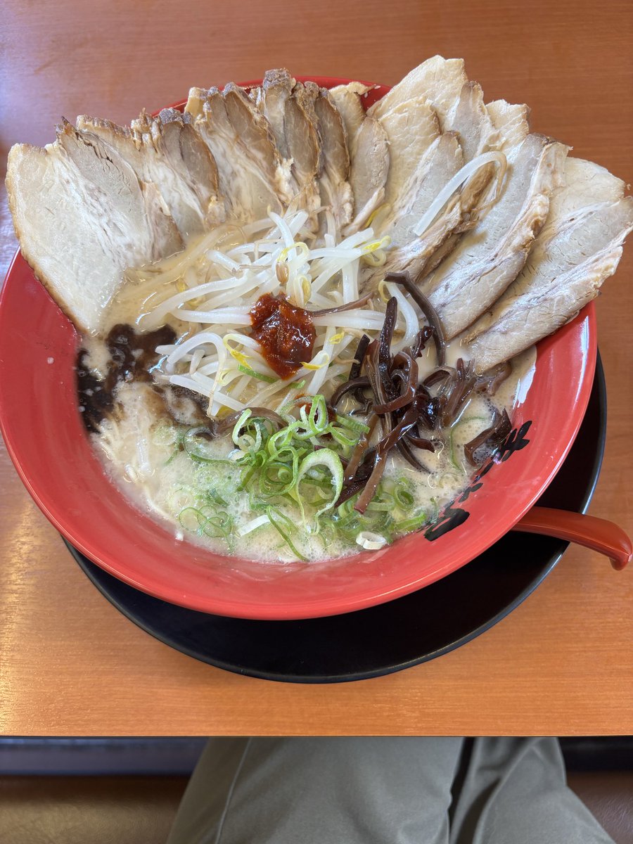 まなつ tweet media