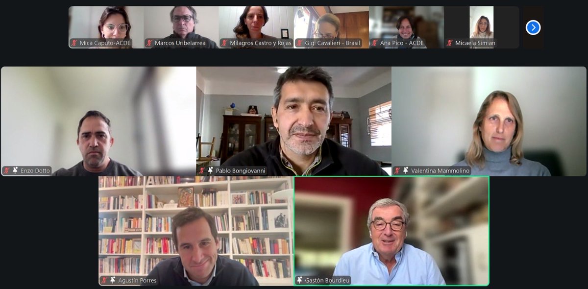 Agustinporres's tweet photo. Hoy arrancamos con una conversación a fondo sobre educar con IA organizada por @ACDEargentina. ¿Cómo formamos a las personas que usan IA para que nuestros estudiantes sean personas honestas, íntegras? Parte del debate. Gracias @pbongiovanni @valemammolino @enzodotto @GastonGbour https://t.co/25JrZ2bLMd