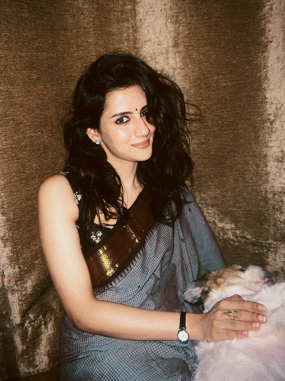 G4bjF99a0AEMivJ?format=jpg&name=large