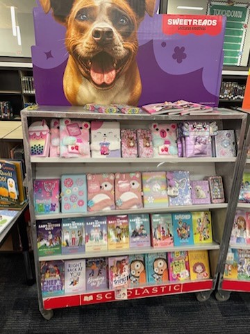 Mata_Library's tweet image. Come see us at the Book Fair! 8:30am-3:15pm @mataeagles @FamilyCMata @Alief_Libraries #matareads