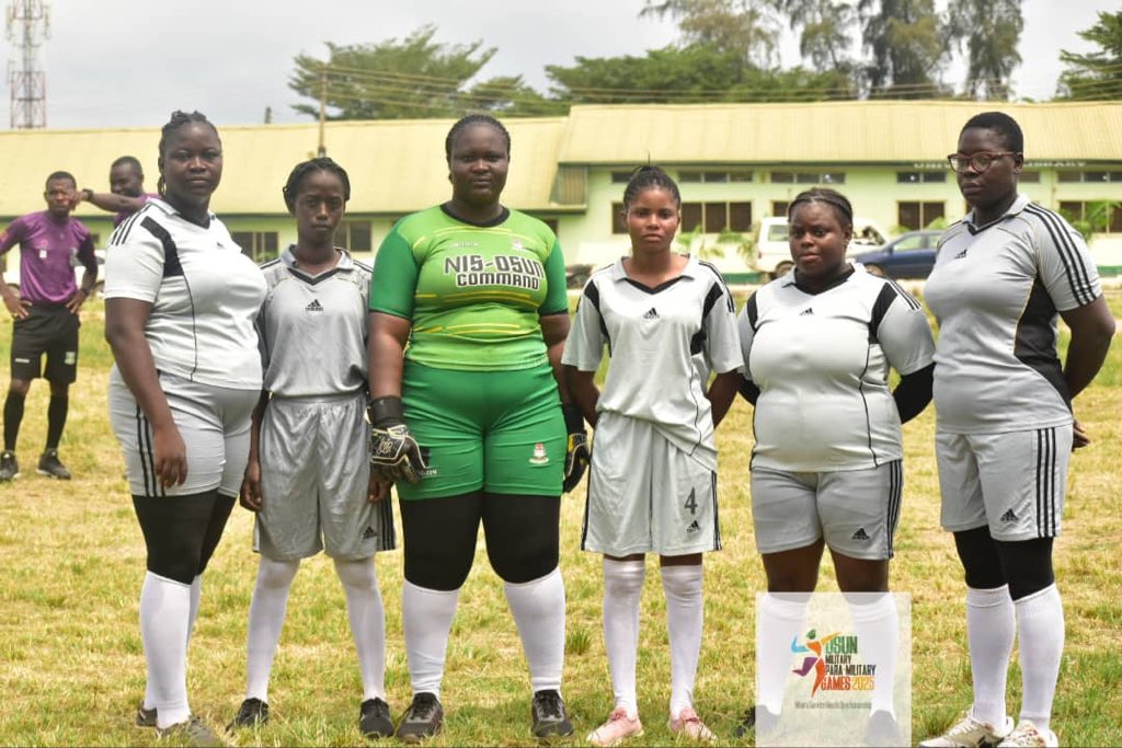Osunmpg's tweet photo. ⚽ OMPG25 | Women’s Football SF
FT: NSCDC 1–0 NIS
⚽ Olukoya 31’

Civil Defence edge past Immigration to book a spot in the final! 💪🔥
#OMPG25 #OsunGames #WomensFootball #TeamSpirit https://t.co/j265ShKcNi