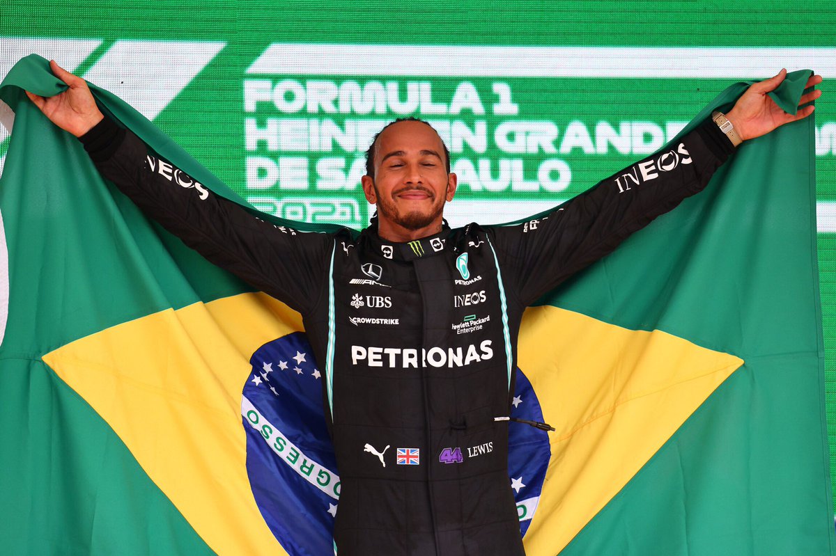 <a href="/LewisHamilton/">Lewis Hamilton</a> Tu vens, tu vens... Eu já escuto teus sinais 💚🇧🇷