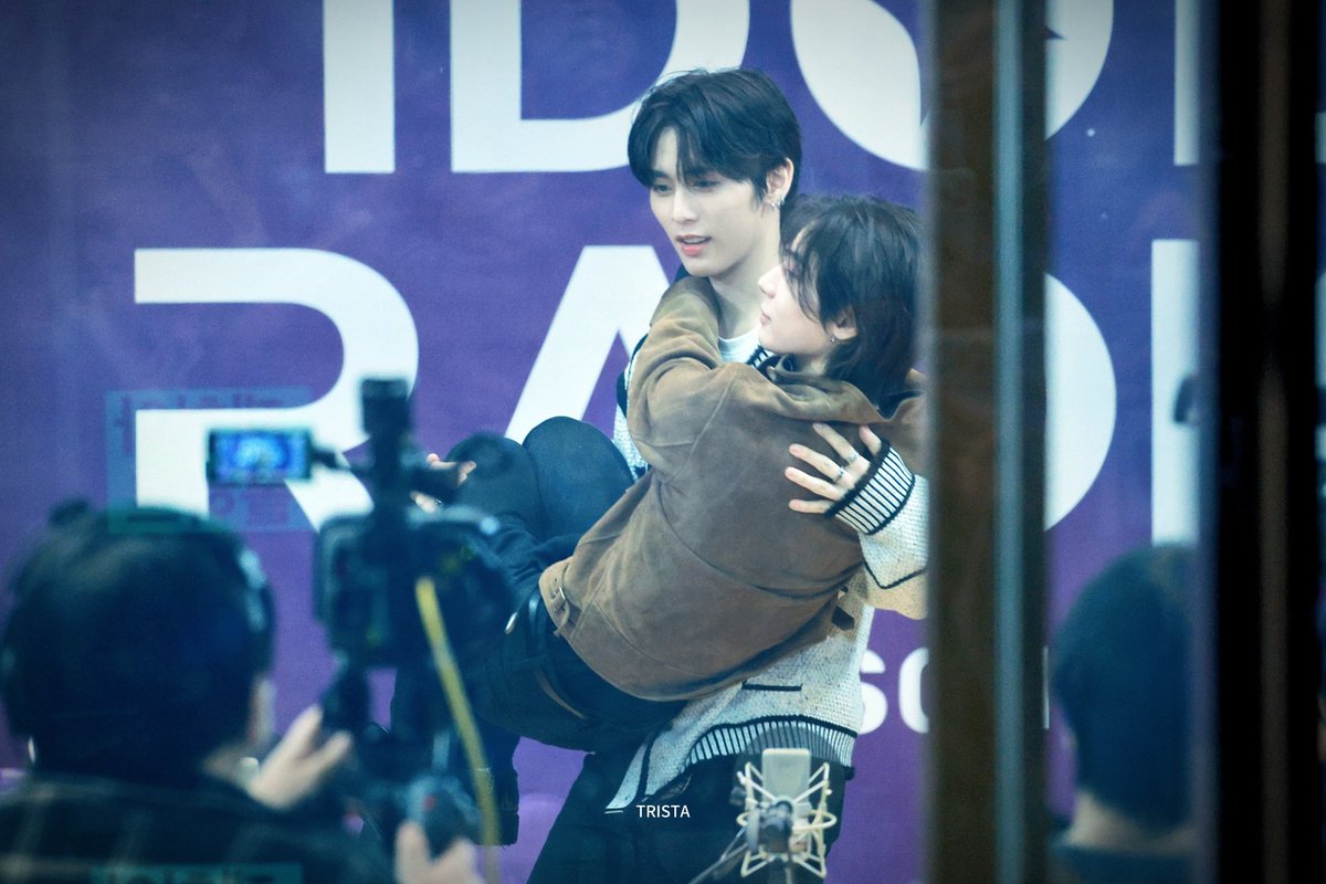 SevenTrista777's tweet photo. 251029
!^@&amp;#^@*🥰😇🥴🥹😭😱

#BOYNEXTDOOR #TAESAN
#보이넥스트도어 #태산
#이한 #LEEHAN #イハン
#GONGFOURZ 
#taelee https://t.co/sYxKl8Vy1W