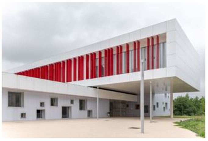 IES LA FLORIDA: AMPLIANDO EL ACCESO A LA EDUCACIÓN EN OVIEDO 
Coste total | €4.530.793,73 
Apoyo financiero de la Unión Europea (FEDER) | €2.718.476,24 (60%)