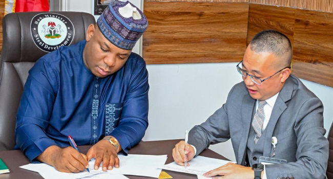 channelstv's tweet photo. FG, Firm Sign $400m Agreement To Establish Integrated Steel Plant In Ogun

https://t.co/sP6tUlbpnz https://t.co/k1NTxsffDx
