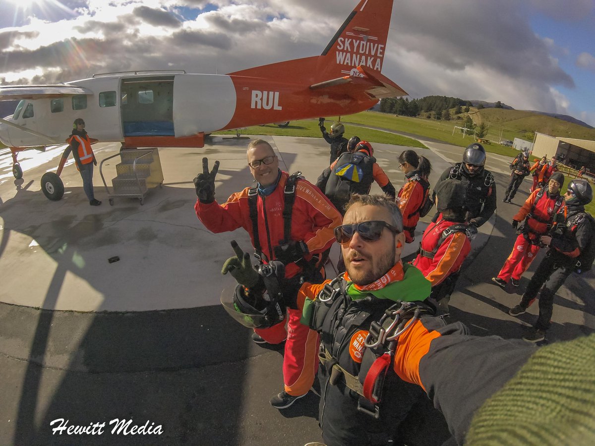 WanderLust1280's tweet image. Everything You Need to Know About Skydiving in New Zealand

Skydiving in New Zealand was one of the best travel adventures I have had. Learn everything you need to know about skydiving in New Zealand in my New Zealand Skydiving Guide.

wanderlustphotosblog.com/2019/10/22/eve…

#Skydiving