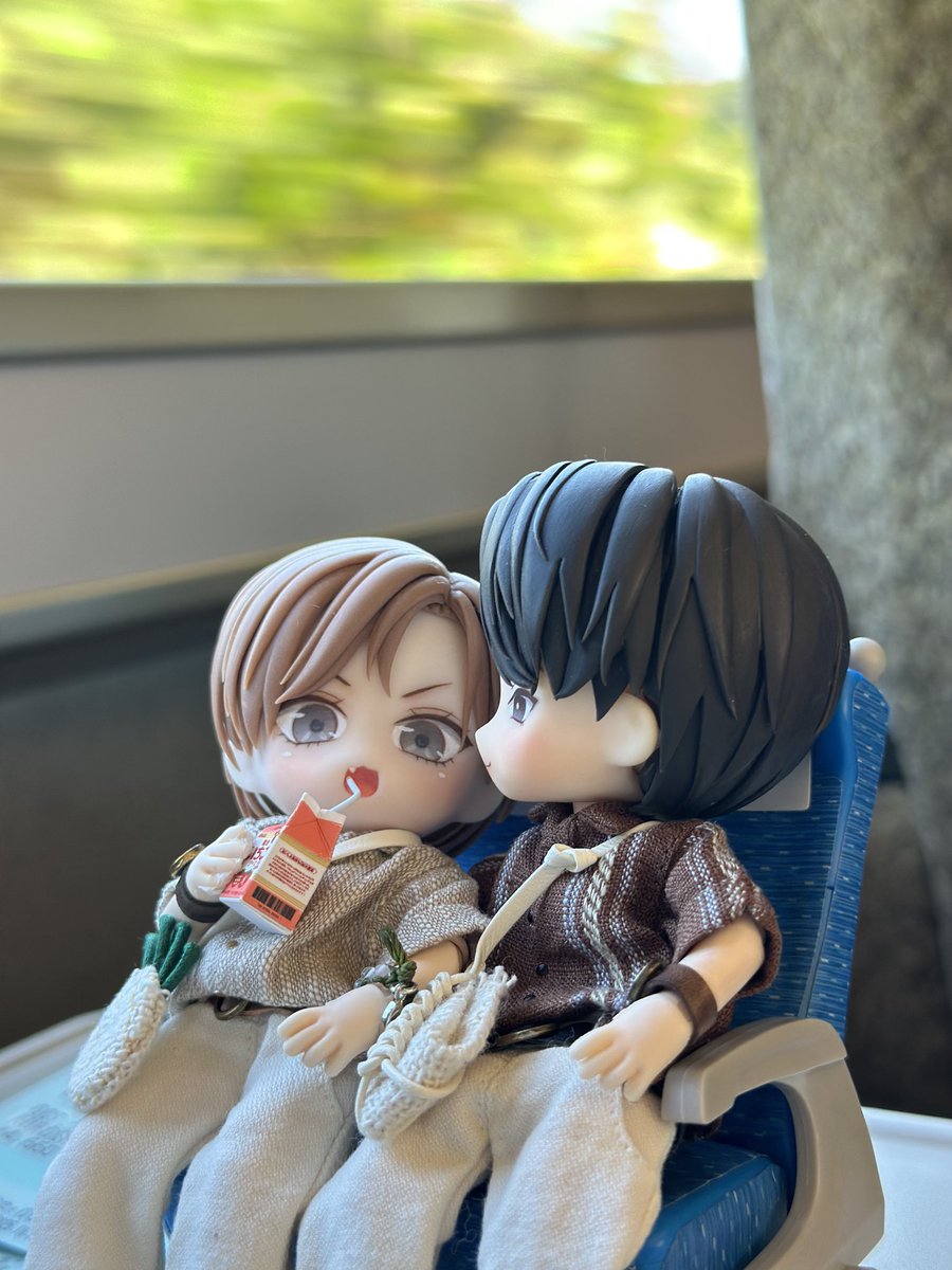 maroronnn's tweet photo. 🧳🥰🥰 https://t.co/DJ3T9glHRb