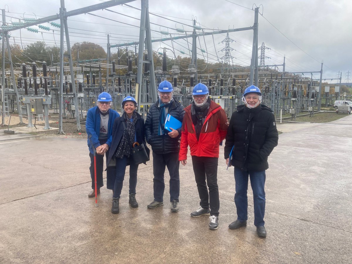 🤝 Faire découvrir à des élus de Haute-Saône, les coulisses de <a href="/rte_france/">RTE</a> à travers la visite du poste électrique de Pusy permet de mieux comprendre :
🛠️ L'importance des infrastructures ⚡️pour le #Territoire
💪 La sécurité &amp; l'efficacité du réseau  
🌿 Son rôle dans la