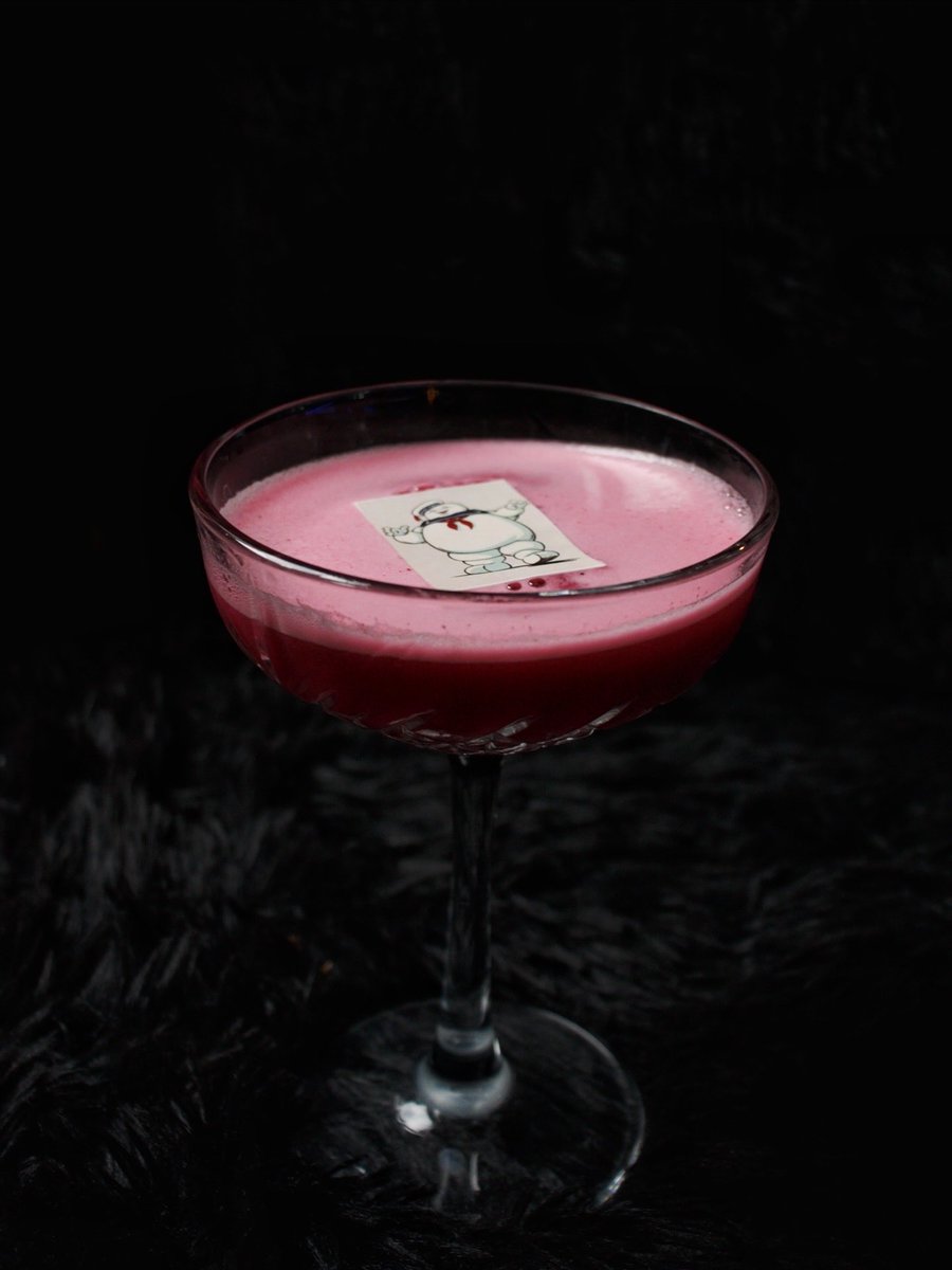 Гелловінські коктейлі можна випити цього тижня в Squat 17b🦇

50% від прибутку з коктейлю буде надіслана на обшивку бронею Хамві для батальйону безпілотних систем «Таліон» 101-рї окремої бригани охорони ГШ. 

Приходьте куштувати, не лякатись та завжди донатити🫣