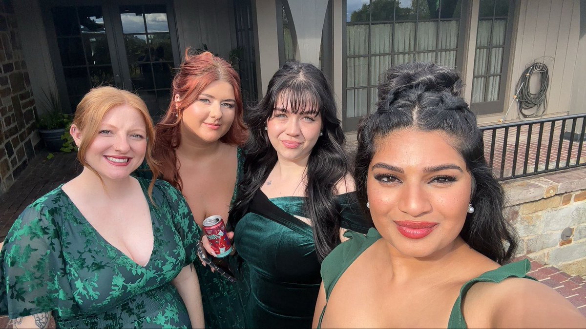 ughtumn's tweet photo. carol got married, I turned 26, and at some point I lost my voice🫶🏻 https://t.co/c1uU3Oz6HB