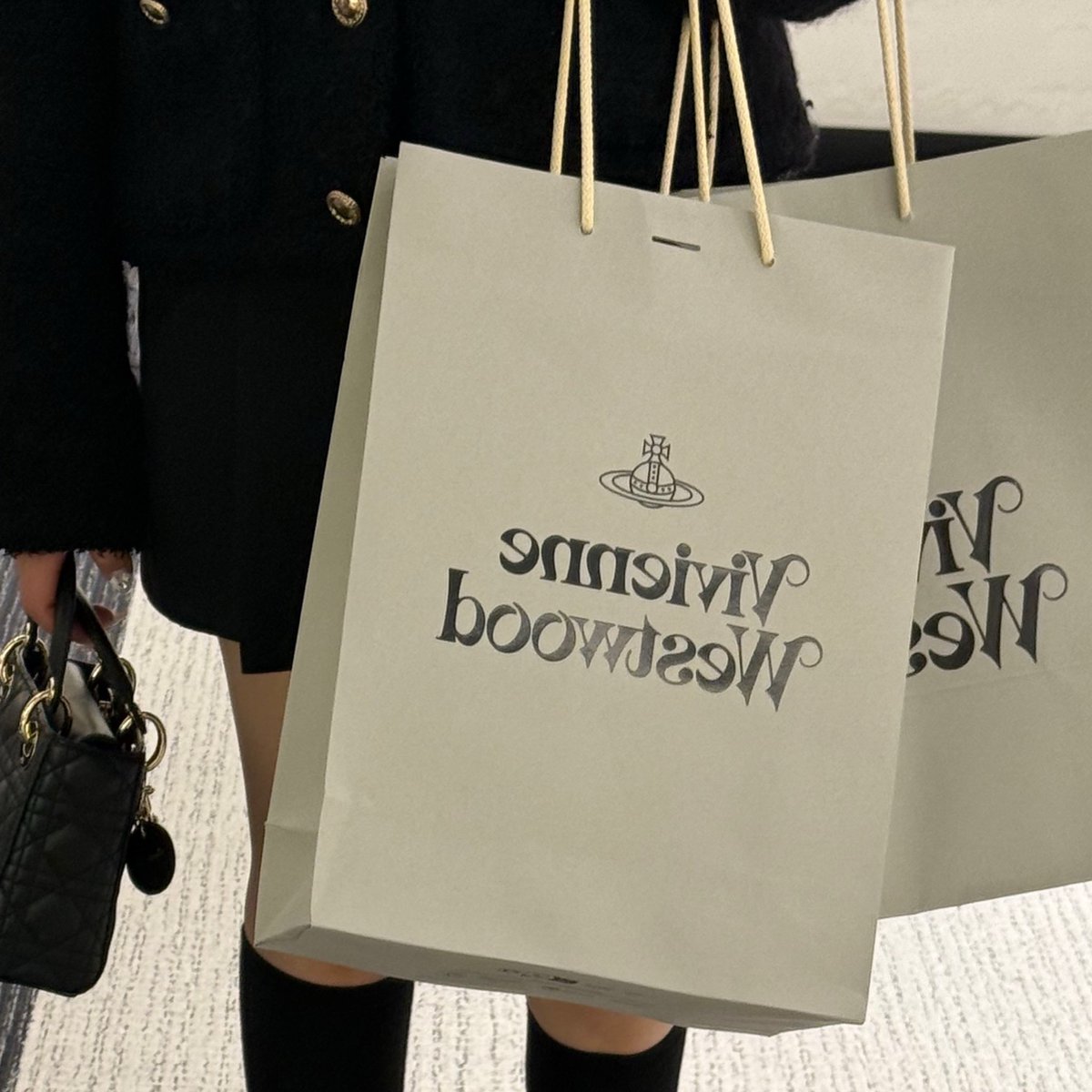 cherry_witth's tweet image. 응모를 참았더니 걍 쇼핑 중독자 됨 샤갈