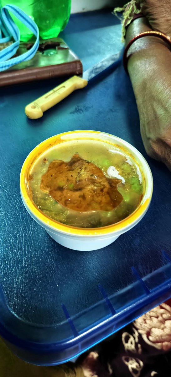 ZinarulB's tweet image. Ordered 500ML Mix Veg Curry but delivered 100ML via #Railrestro  plz do necessary action #IndianRailways