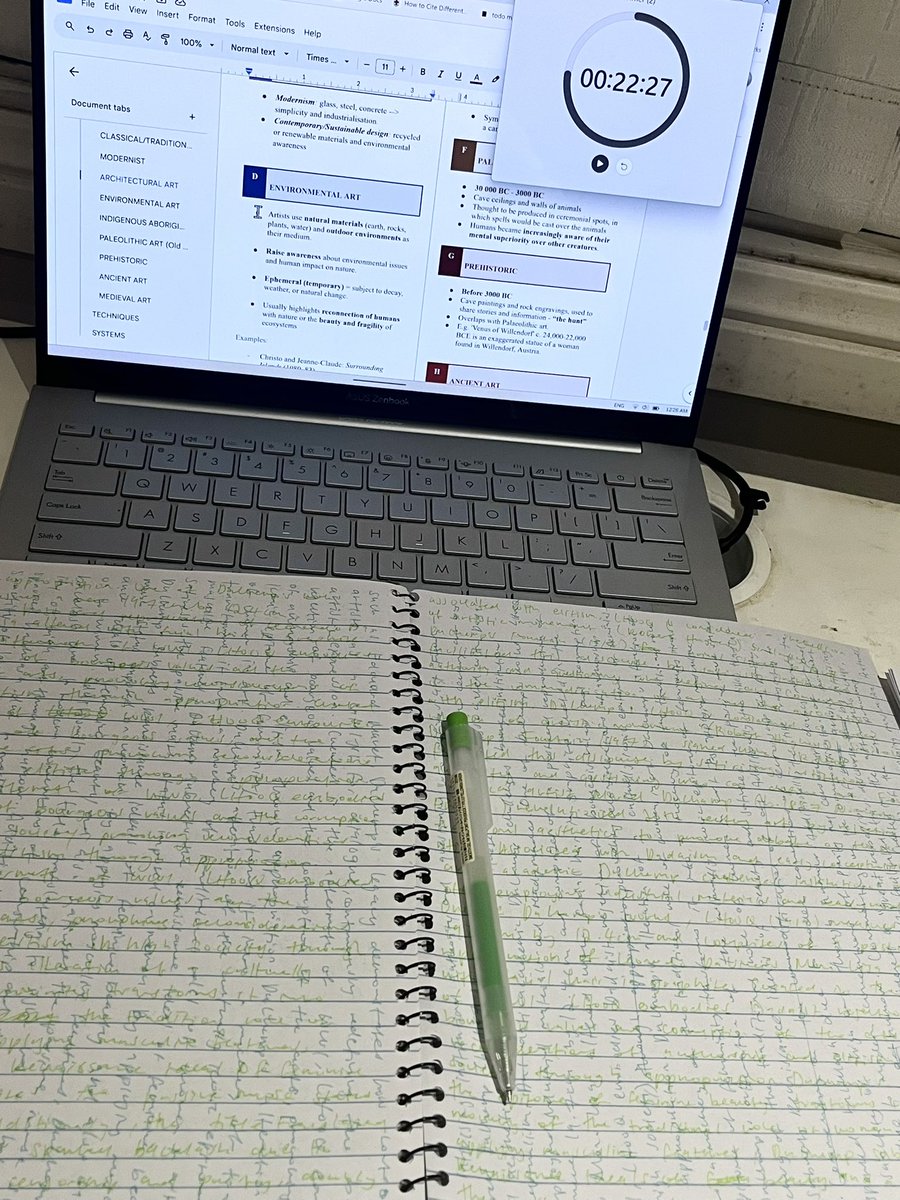 xiffee's tweet image. 「 🖇️ 29.10.25 log 」
—— 8h 04min

📖 : me and my illegible handwriting against the world. 

: #studytwt #studylog