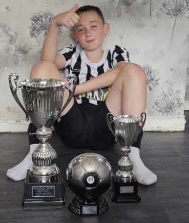 Teamgrassroots_'s tweet image. Sending our deepest condolences to Harrison’s Family and all who knew him. 

Statement from Thurmaston Magpies JFC 
‘It is with great sadness that we share the heartbreaking news that one of our players Harrison Thompson has sadly passed away last week after a short battle with…