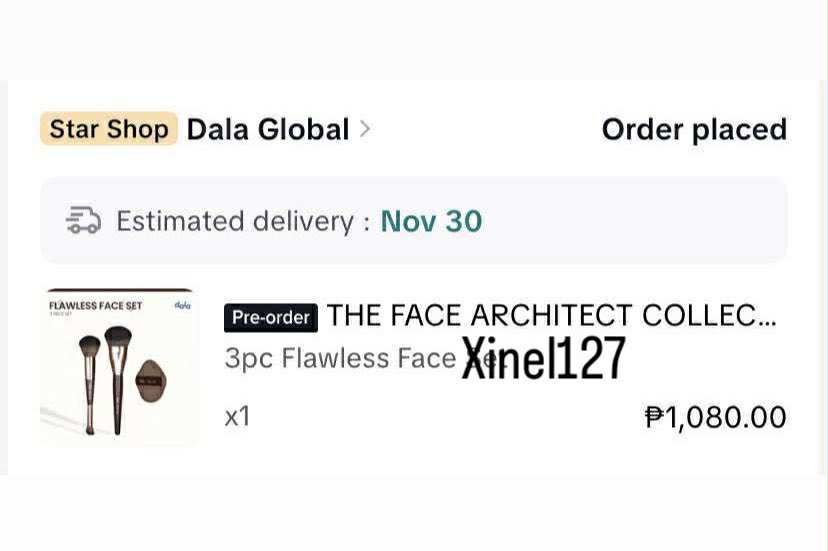 Xinel127's tweet photo. I have extra 3pc flawless face set from Dala x Toni Sia brush collab, don't know what to do with it, should I cancel ? Or pasalo ko nalang kaso pre-order https://t.co/czDX0yFEnh