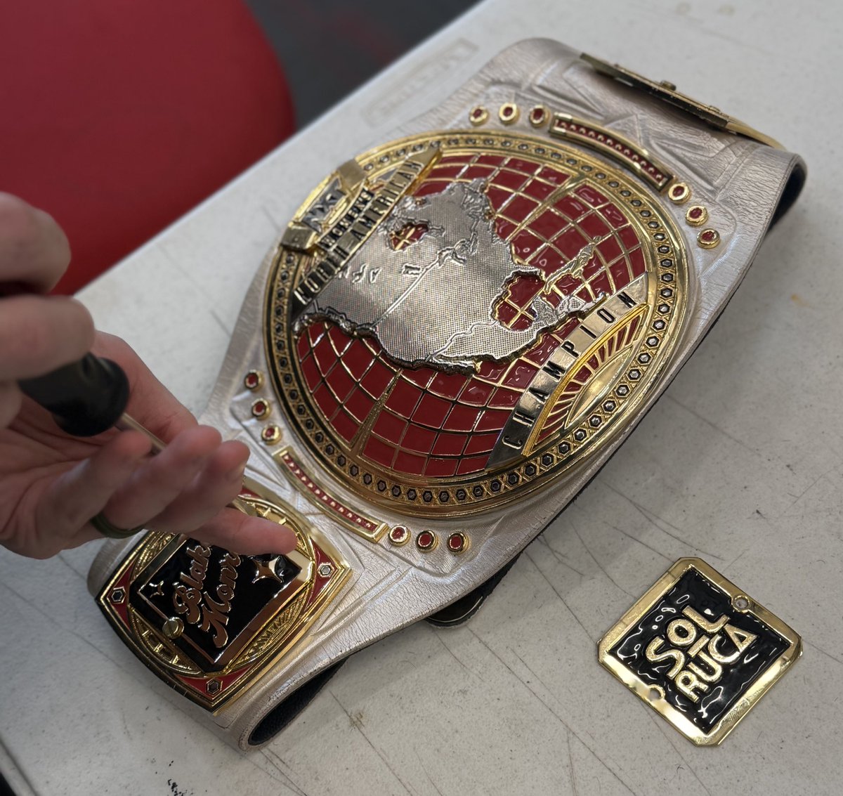 BlakeMonroeWWE's tweet image. oh no that’s so sad, anyway