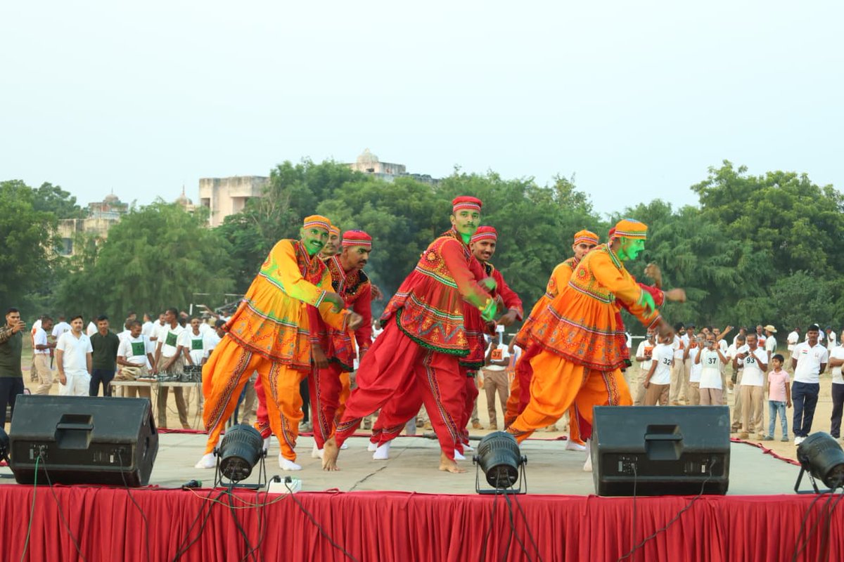 CISFTraining's tweet photo. Millets Mela 2025 – MPRTC Behror!
A vibrant celebration of culture, creativity, and unity at MPRTC Behror!
From amazing performances to art displays, food stalls, & fun-filled activities — the event was packed with excitement and joy! ✨
#MilletsMela2025 #MPRTCBehror @CISFHQrs https://t.co/D3wr3fokUs