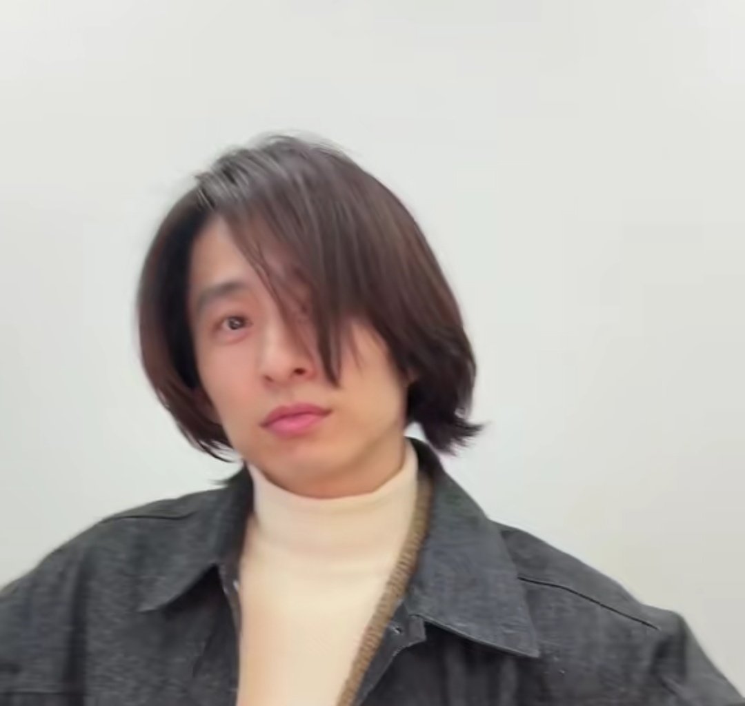 miyan_ivy's tweet image. サラサラ長めヘア強すぎる🥰好きですっ(大声)

三宅健の投稿動画を楽しみましょう！
#TikTok #秒刻健 vt.tiktok.com/ZSy8VPnAW/