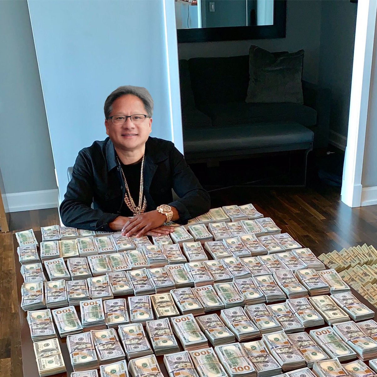 Live look at $NVDA CEO Jensen Huang. From Denny's bus boy to running the  most valuable company on earth. Only in America. 🇺🇸