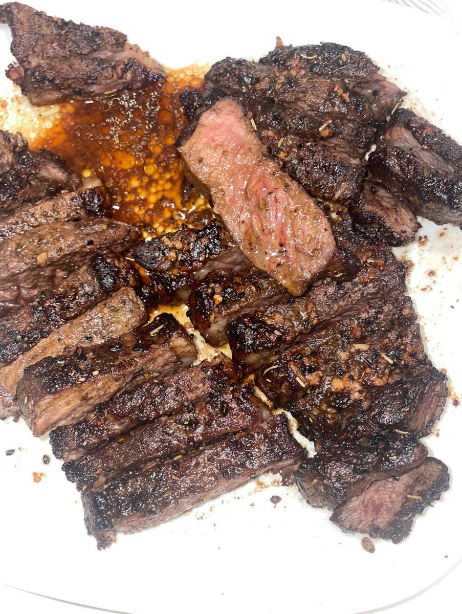 I definitely feel like nobody fucking with me with no steak 😭😭 not even fucking mortons!