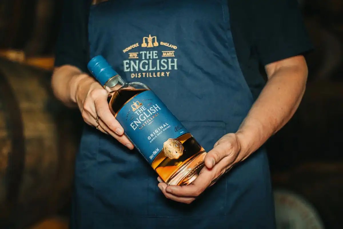 New Post | we sample and review The English Original, a single malt matured in ex-bourbon barrels from England's oldest single malt distillery. Read our thoughts and tasting notes >> whiskyforeveryone.com/review-the-eng…