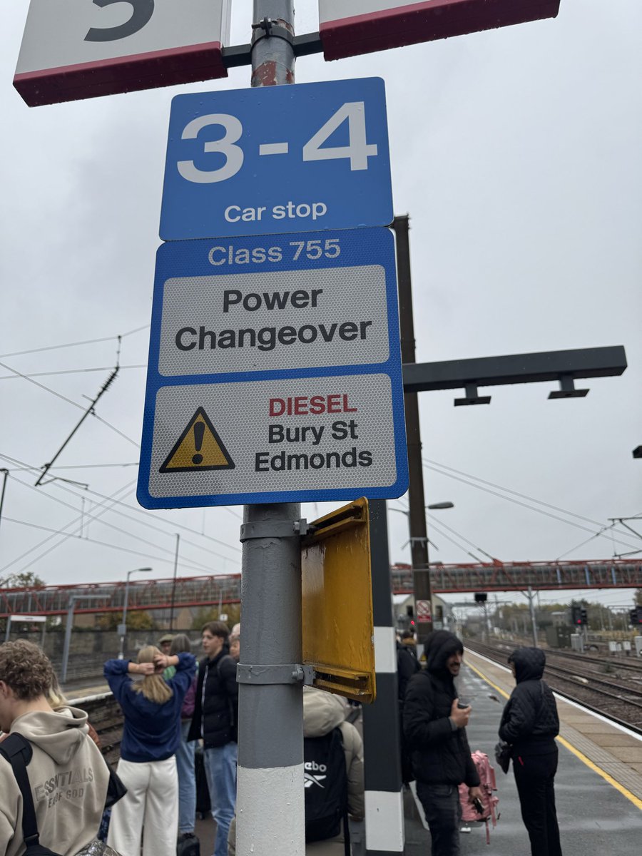 Harrington_Ryan's tweet photo. @greateranglia @nationalrailenq not sure who is in charge of signage at Cambridge station but a use of spell check might be wise next time! https://t.co/gwHH1JRSur