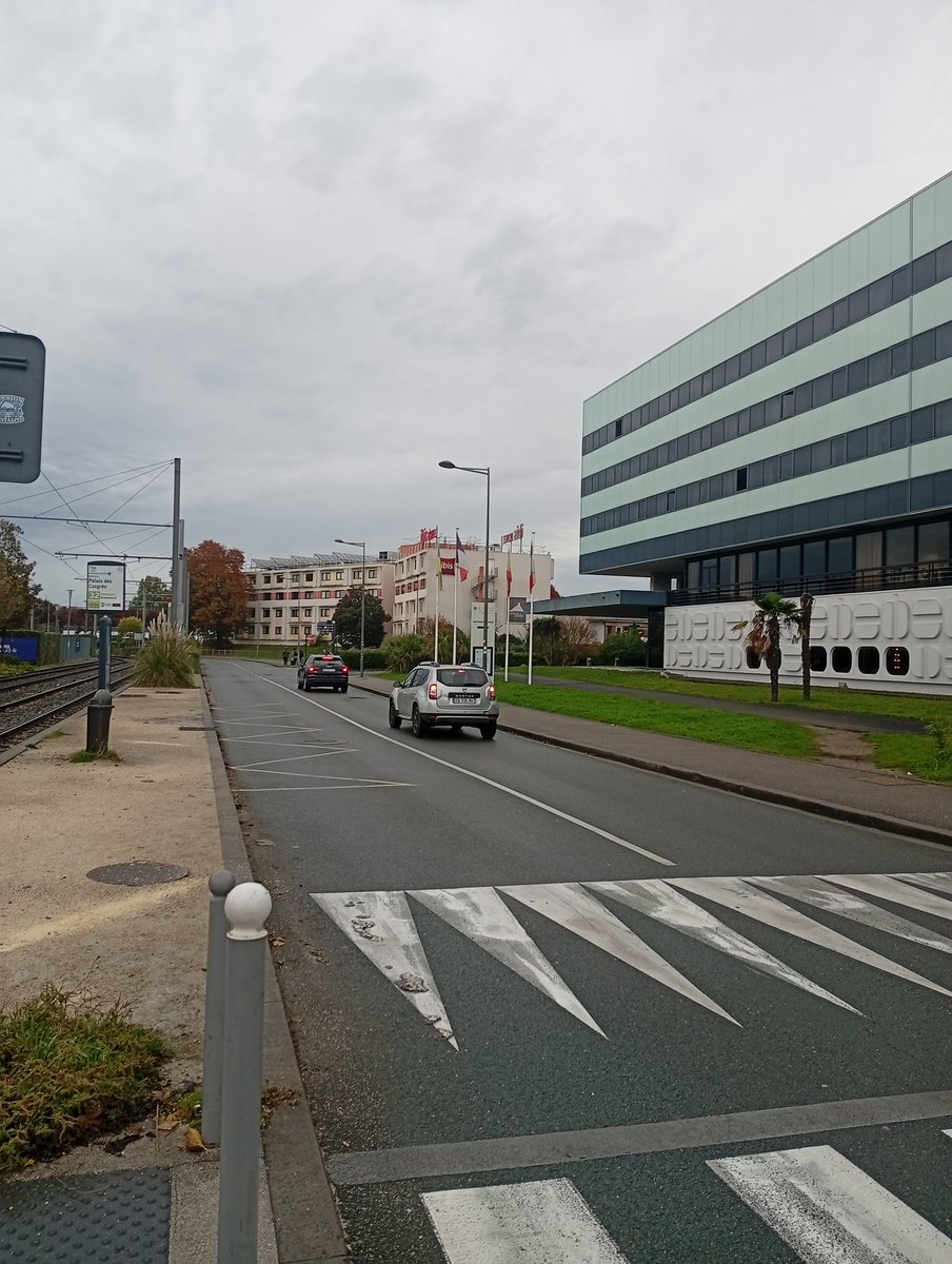 23Kidar's tweet image. #DJibouti

🇫🇷🍇 Bien arrivé à Bordeaux ! Entre Lac, pierres blondes et douceur automnale… La ville respire l’élégance et la tranquillité. #Bordeaux #Découverte