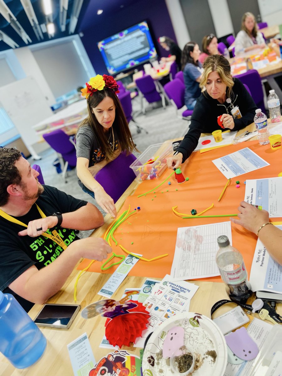 Humble_Science's tweet image. 💡 Is it skill or will? Our Science Cadre explored Crucial Influence, growing their impact through student-centered planning while embracing Explore Before Explain and Develop &amp;amp; Use Models. 🌎✨ Science isn’t just taught — it’s experienced. #DoingScience #explorebeforeexplain