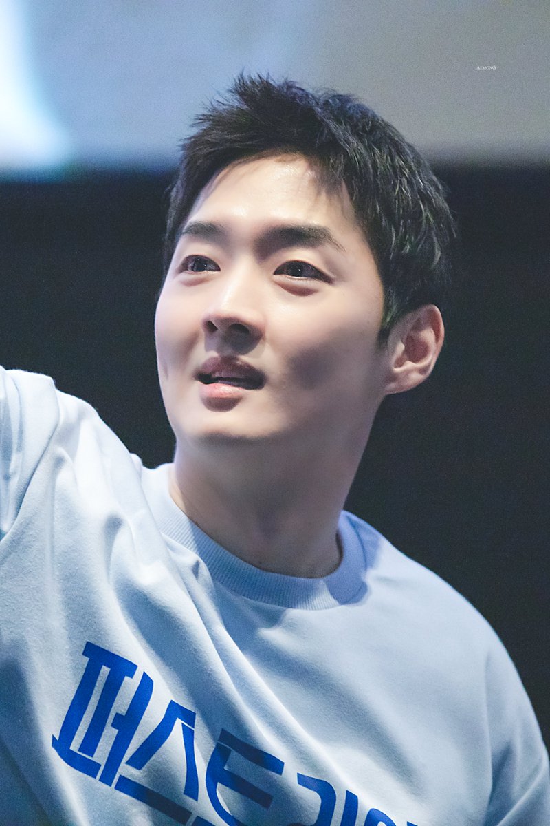 AemonGpic's tweet photo. 251029 퍼스트 라이드 무대인사

금복 | 강영석

.
#강영석 https://t.co/9133TRJ5Pr