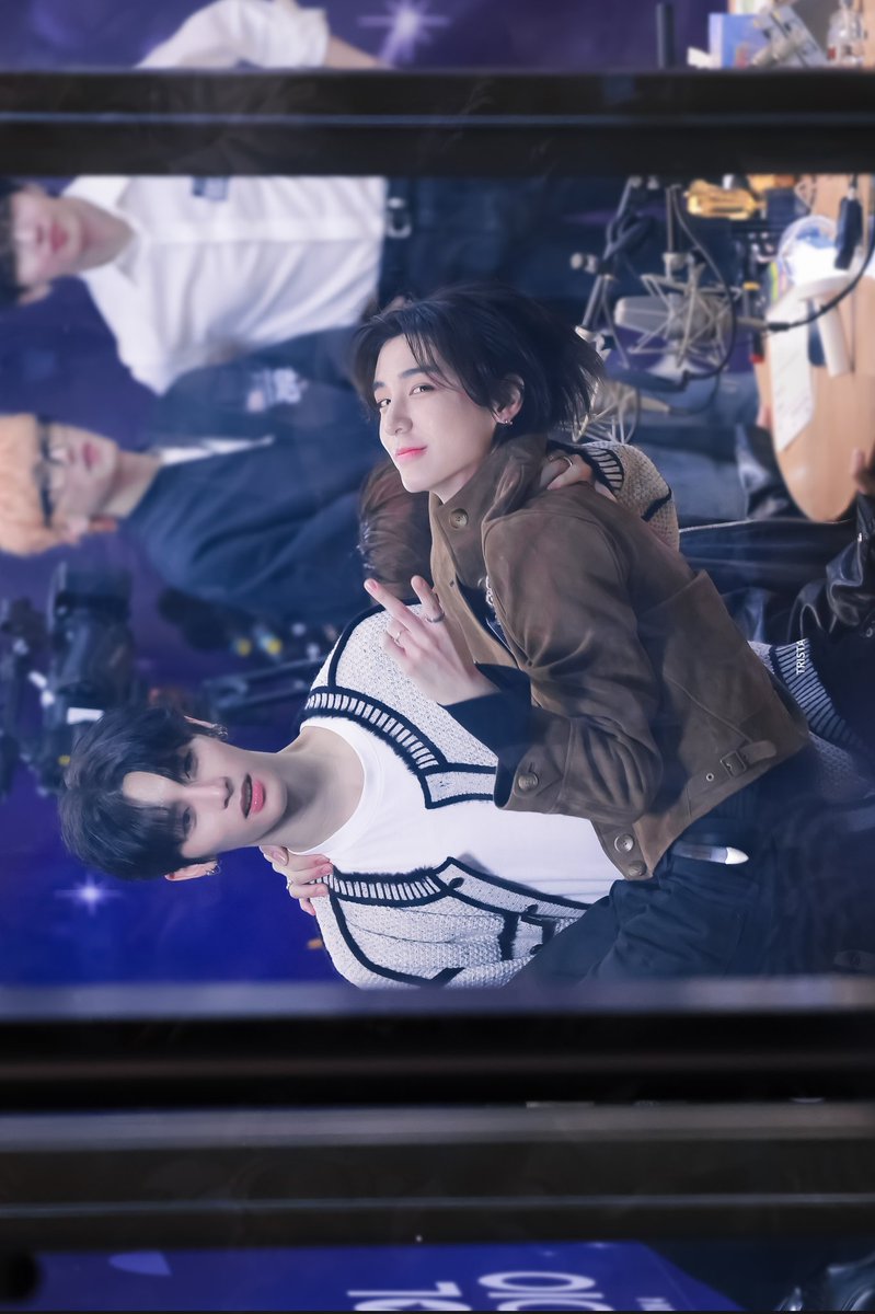 SevenTrista777's tweet image. 251029
😇😇😇

#BOYNEXTDOOR #TAESAN
#보이넥스트도어 #태산
#이한 #LEEHAN #イハン
#GONGFOURZ 
#taelee