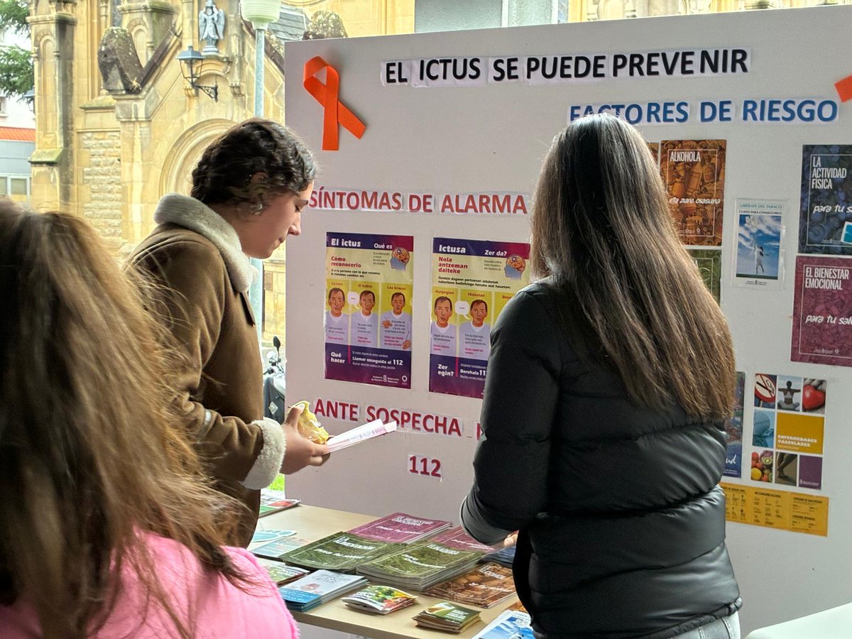 Gran mañana y máxima acogida de esta iniciativa desarrollada por la unidad de neurología del #HUN Hospital Universitario de Navarra para visibilizar y concienciar al ciudadano y a la población del #ictus #diadelictus <a href="/RNAO/">RNAO</a> <a href="/Investenisciii/">Investén-isciii</a> <a href="/CECBE_JBI/">CECBE</a> #BPSO #HUNa