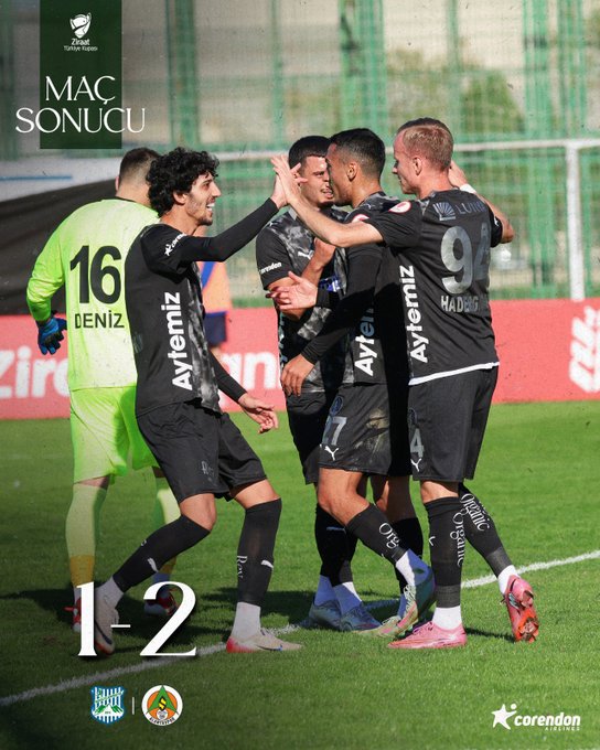 G4btHliXIAAX1Mn?format=jpg&name=small