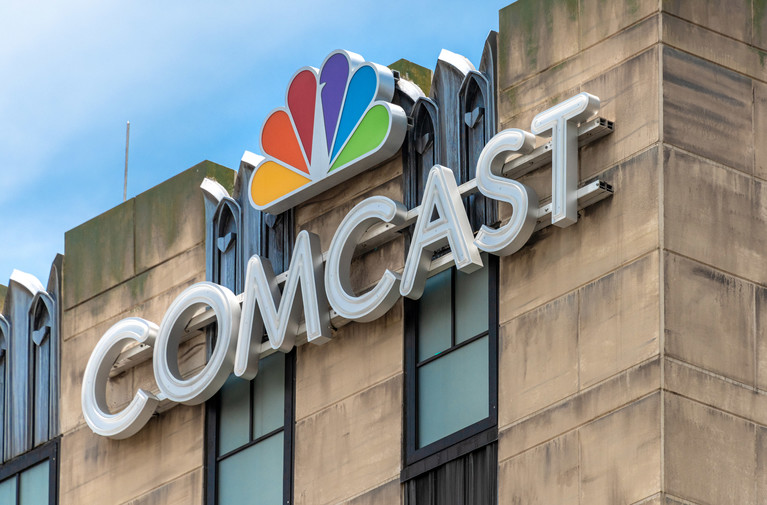 Comcast Faces 2026 Antitrust Trial Date With TV Ad Rep Seeking $300M in Damages law.com/2025/10/29/com…