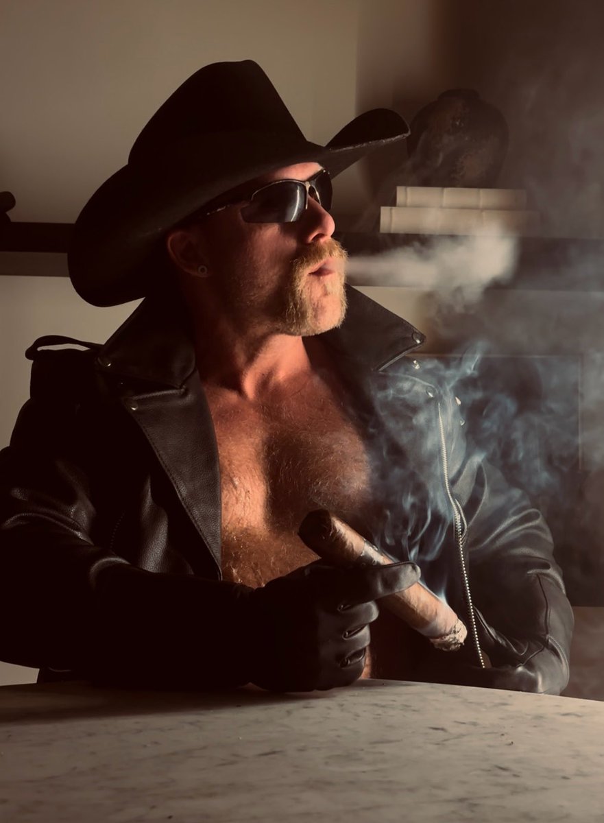 #cigarmen #bluf #gaymuscle #cigarman #leathermen #leatherman
