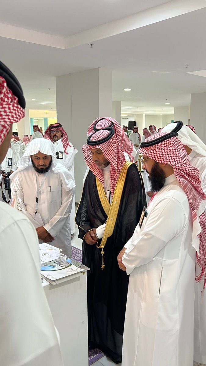 JusticeClub_mu's tweet photo. قام نادي عدالة يوم أمس بالمشاركة في تنظيم كرسي محمد الفوزان للتركات الذي استضافته كلية الشريعة والقانون بجامعة المجمعة، في إطار سعي النادي لتعزيز الحضور الطلابي في الفعاليات العلمية، ودعم الجهود التي تخدم البحث والمعرفة الشرعية والقانونية. ⚖️
#جامعة_المجمعة #كلية_الشريعة_والقانون https://t.co/pJL20Cwo36