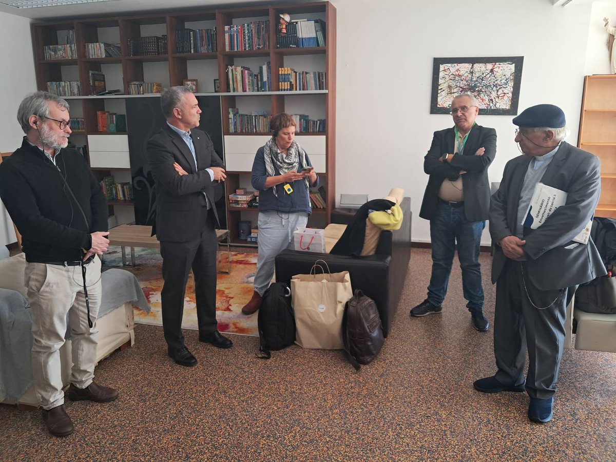 📸 Viana do Castelo foi o cenário da agenda de hoje da delegação da <a href="/Taula3sector/">Taula Tercer Sector</a> em Portugal.

O Delegado Rui Reis acompanhou os representantes das entidades da Catalunha nas visitas ao GAF - Gabinete de Atendimento à Família e ao Berço da Nossa Senhora das Necessidades.