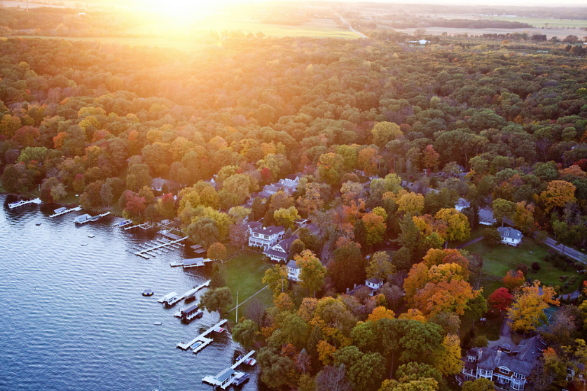 Fall is in full swing in Lake Geneva. If you haven't planned your autumn adventures yet, what are you waiting for? 

Get started: bit.ly/3ZdpD5Q

📸: Matt Mason Photography