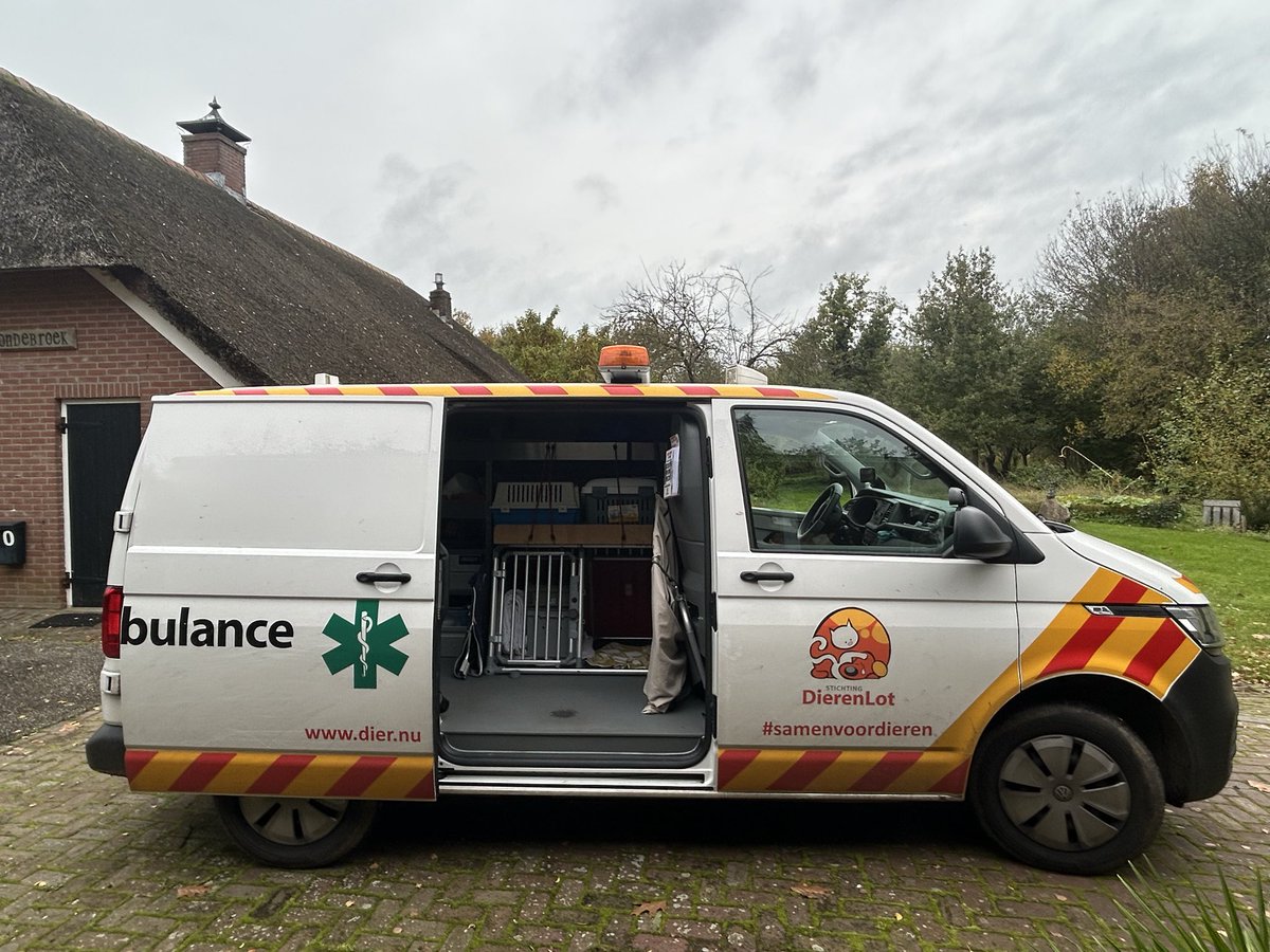 Vanmiddag even op pad met <a href="/Dierenambulanc3/">Dierenambulance Kampen Raalte Olst-Wijhe Dalfsen</a> en op bezoek bij <a href="/AsielZwolle/">Dierenasiel Zwolle</a>. Mooi om te zien hoe ca 150 vrijwillers zich inzetten voor gewonde en verwaarloosde dieren