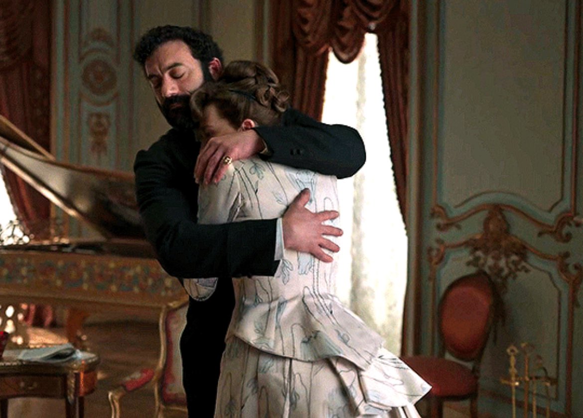 eugiess's tweet photo. she loves that man so much it’s SICK.
the kind of love that writers spend their whole lives trying to put into words. https://t.co/NOZomAeQq0