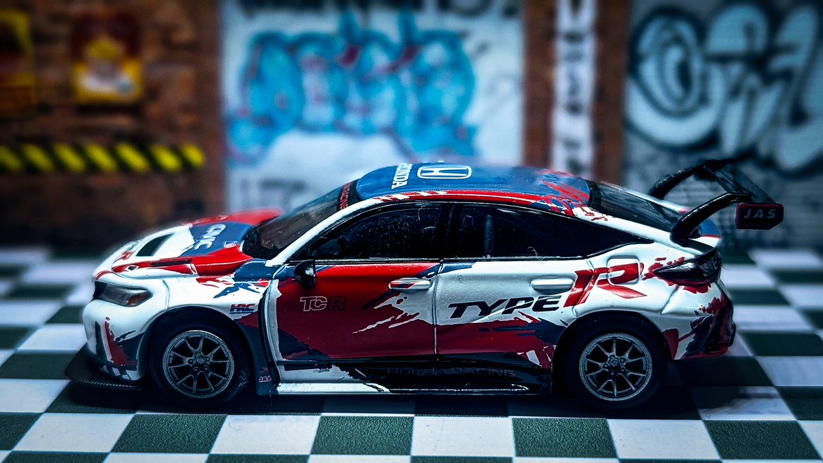 monzawastaken's tweet image. I&apos;m a big fan of the new civic...TCR is even better. 🔥🔥

Honda FL5 Civic TCR | Presentation | POPRace

Taken with #GooglePixel 8
#honda #jdm #sportscars #racecars #carculture #poprace #minigt #hotwheels  #diecast #diorama #photography #adobelightroom #trending