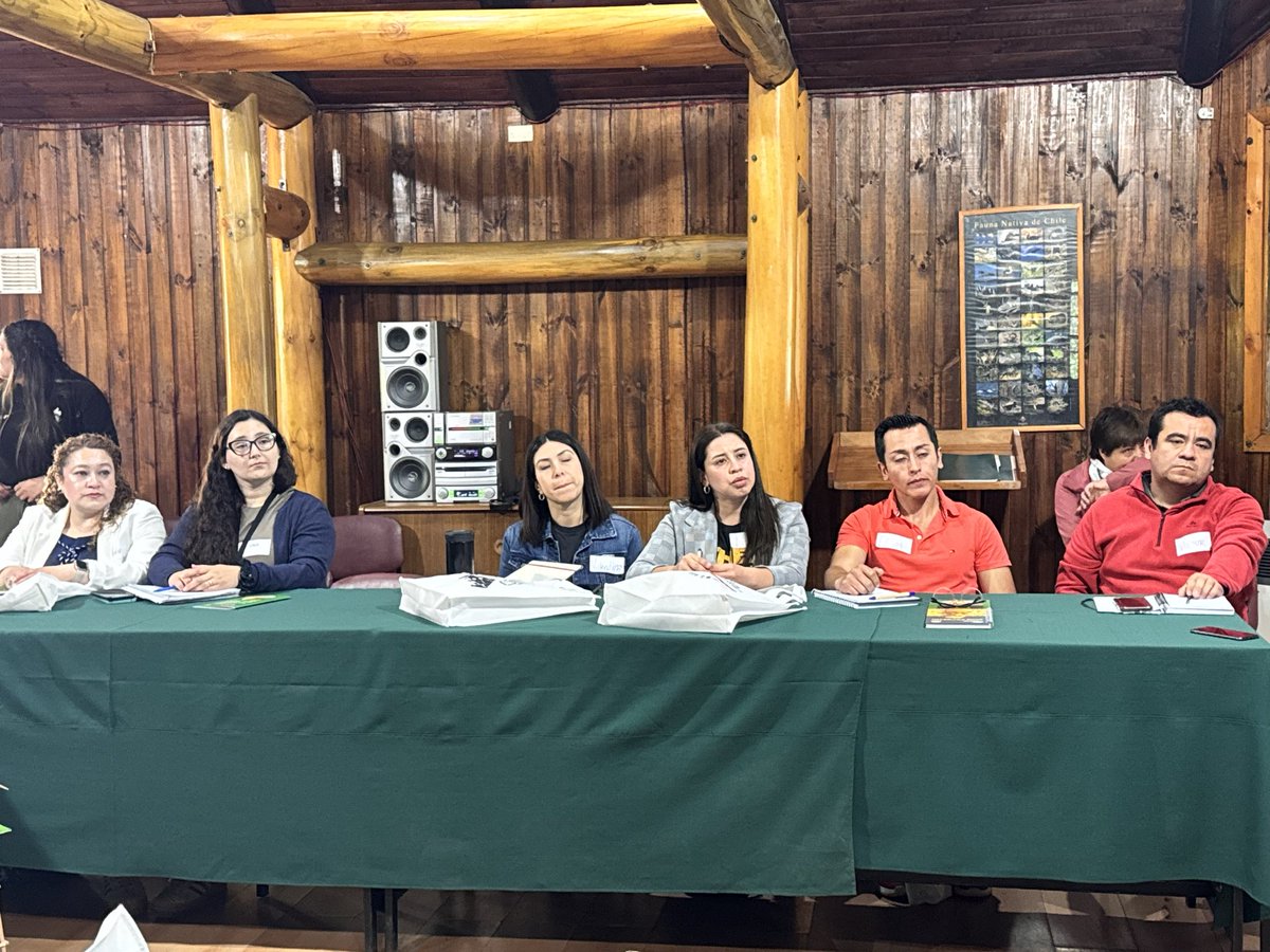 MMAmaule's tweet photo. 👩🏽‍🏫El taller orientado a docentes pertenecientes a establecimientos educacionales que han logrado la Certificación Ambiental #SNCAE @MMAChile y tiene como objetivo generar aprendizajes para incorporar contenidos de educación ambiental, prevención y combate de incendios forestales https://t.co/jcSAJHiAvh