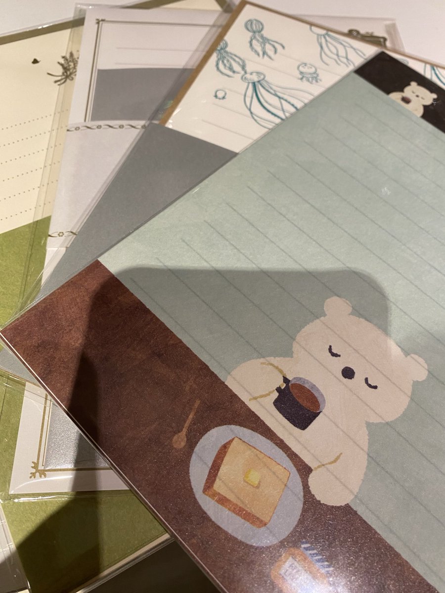 ぴよまる🍁秋花粉 tweet media