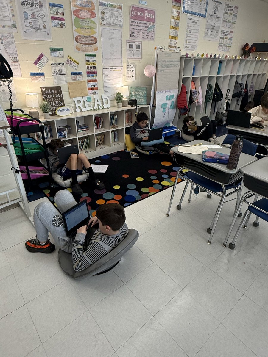 Robin Bayer tweet media