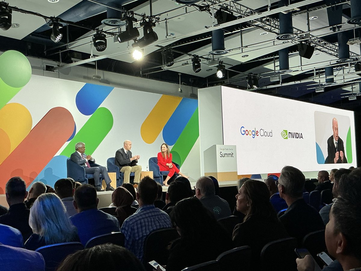 dhinchcliffe's tweet image. 16/ Interesting post-keynote panel here at #GooglePSSummit.
The point is made that there is a lot of low-hanging fruit for AI productivity in public sector.
My take: While true, the reality in government is that achieving the mission is seen as (much) more important.