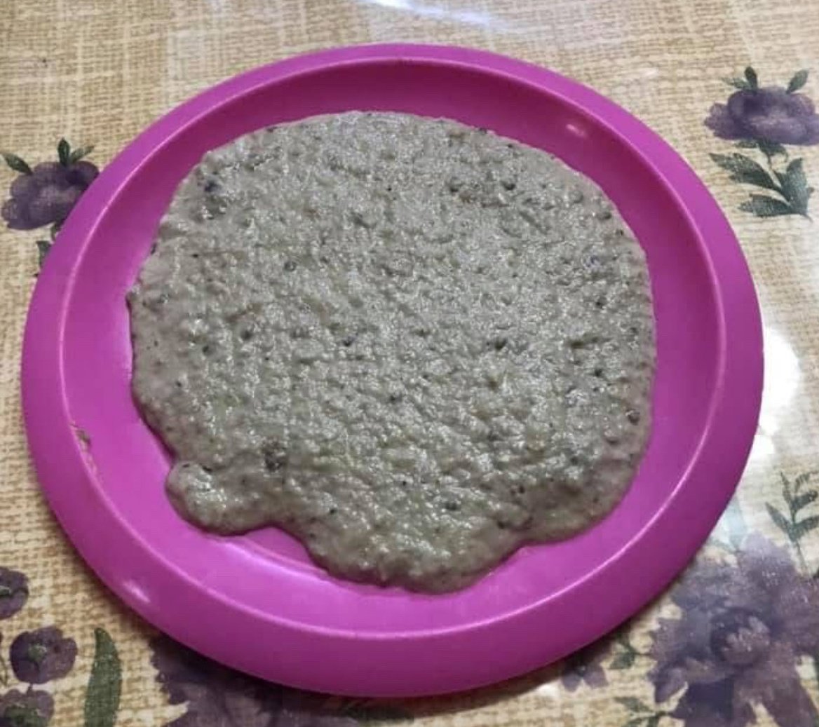 padreempio's tweet image. It's feeding time.