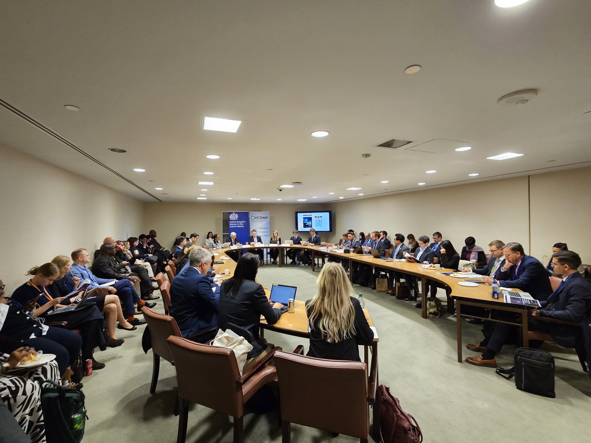 VCDNP's tweet image. 🛰️ New Report on PAROS: At the #FirstCommittee, we shared new proposals on space threat reduction, together with @FCDOGovUK 🇬🇧🤝 These were developed by diplomats from 18 countries, experts, and #space industry at a workshop in Geneva 🌍

Get the report ➡️ vcdnp.org/unlocking-prog…