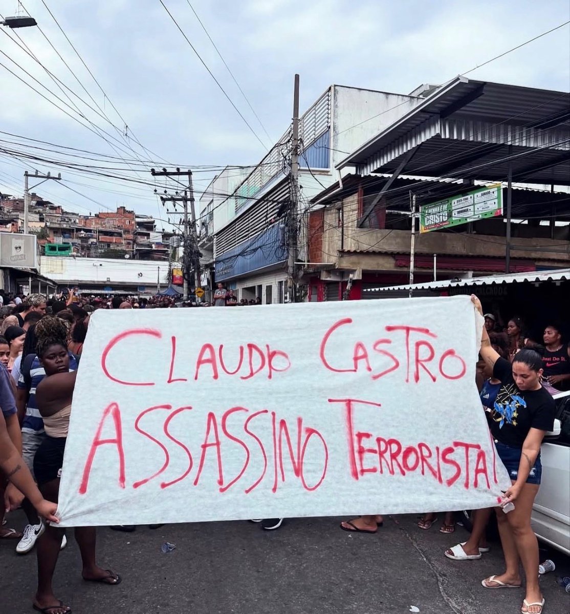 joelluiz_adv's tweet photo. . @claudiocastroRJ o governador das chacinas! https://t.co/dk9ZbP6ryz