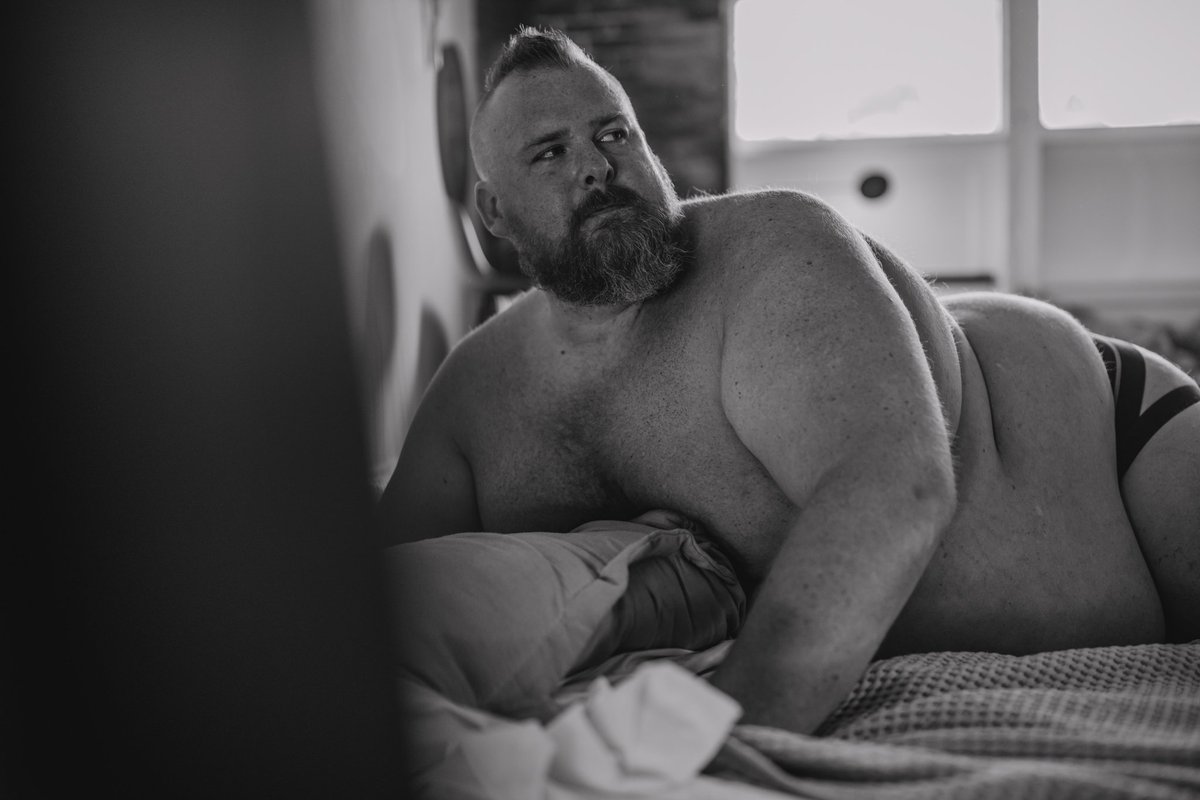 Fort Lauderdale, I am inside you...now who's getting inside me ? 👀 

 *here until 11/3